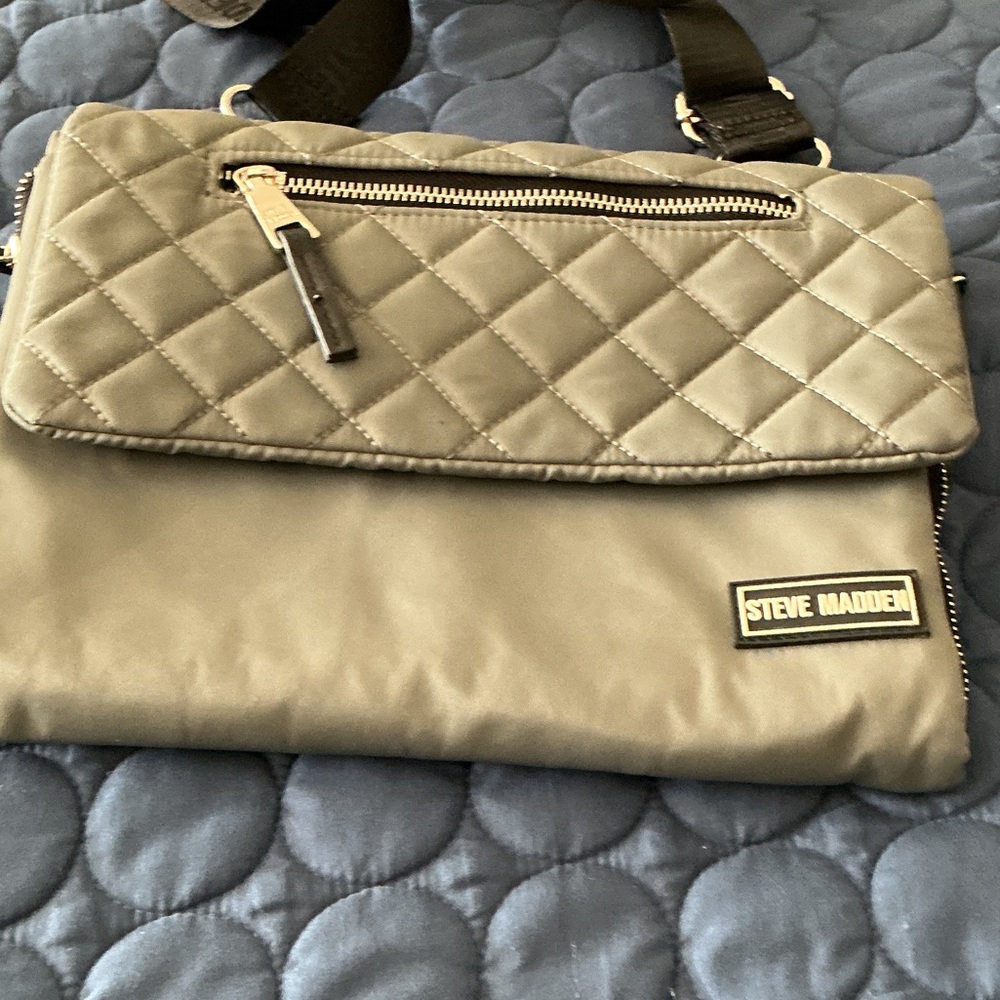 Ladies versatile handbag